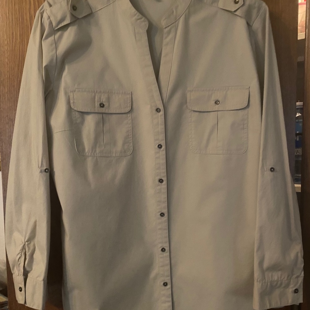 Long sleeve Button up